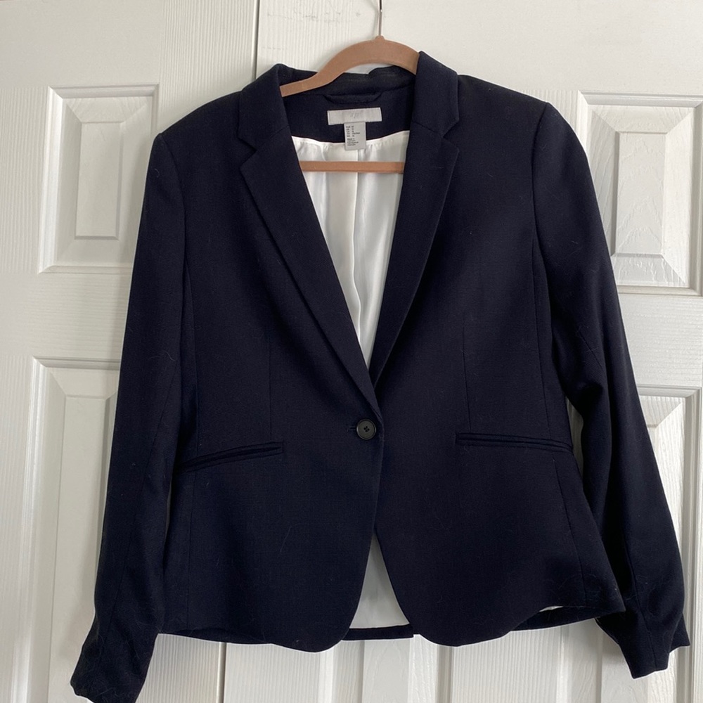 Navy blazer / suit jacket